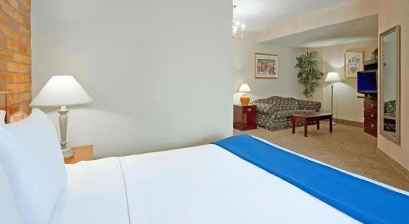 Holiday Inn Express Toronto East - Scarborough By Ihg