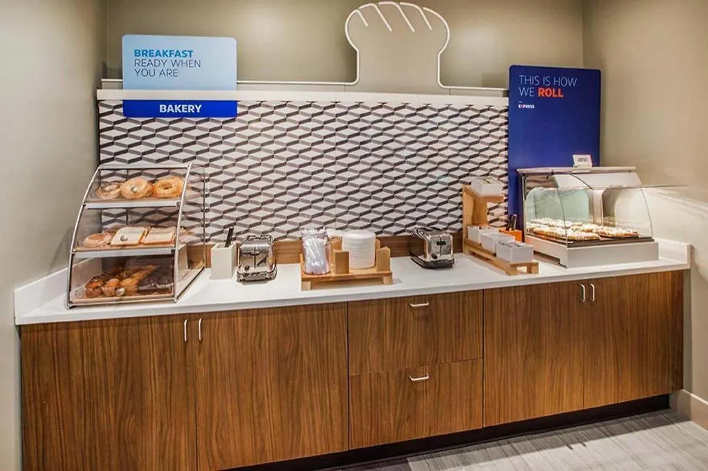 Hotel Holiday Inn Express Toronto East - Scarborough By Ihg